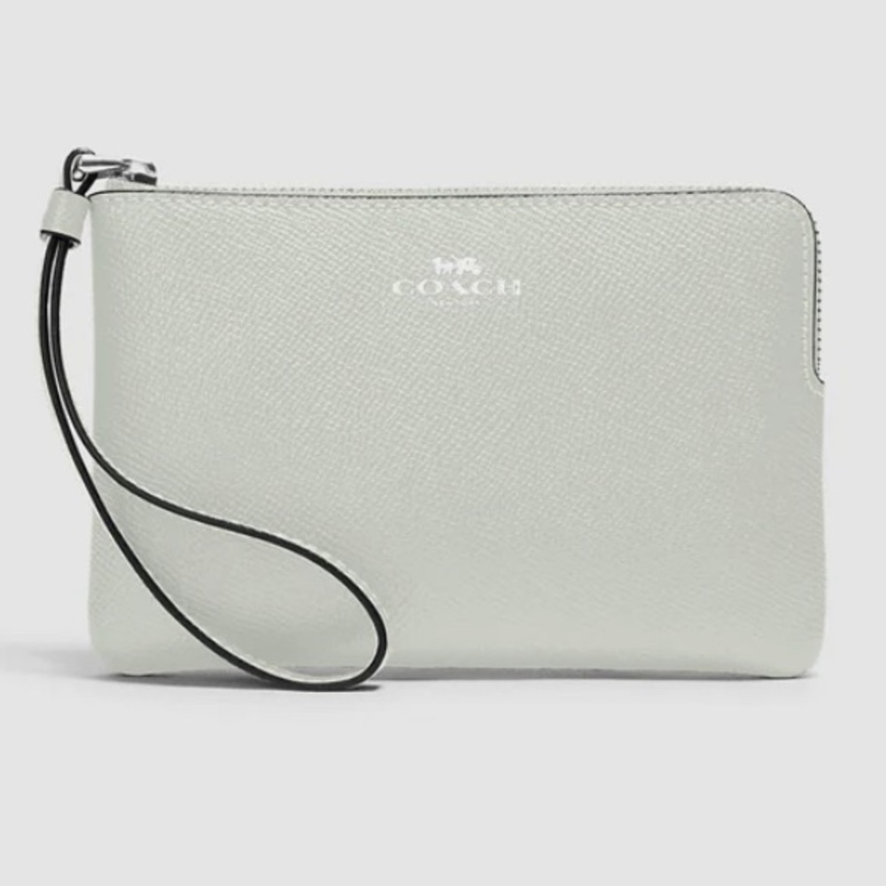 NWT Coach Light Sage / Pale Mint Green Corner Zip Wristlet - Picture 3 of 6